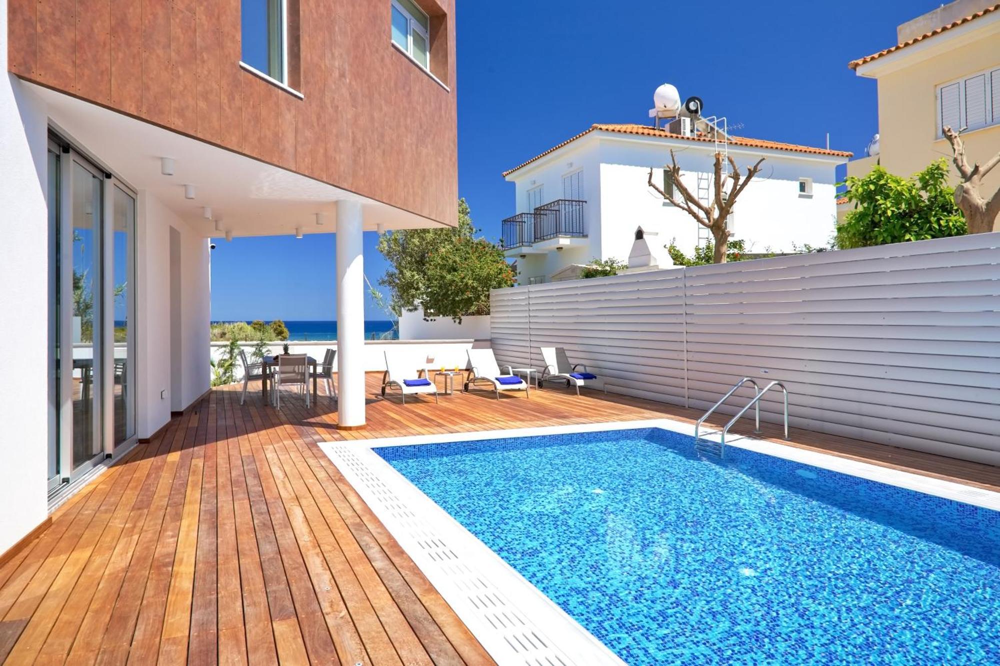 Villa Sunrise Seaview - Camelia Paralímni